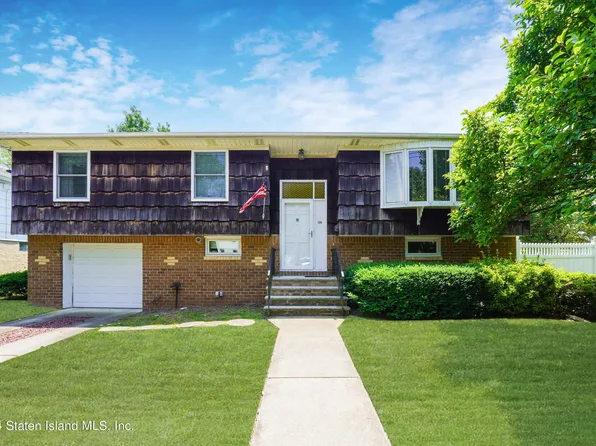 174 N Railroad St, Staten Island, NY 10312