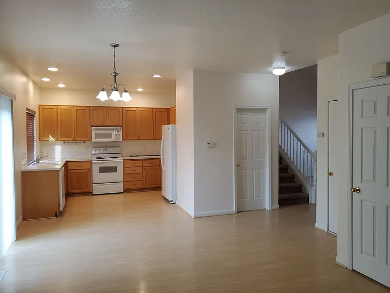 3870 Aerial Way — Photo 9