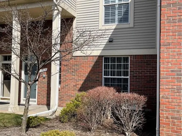 1905 Flagstone Cir #1, Rochester, MI 48307