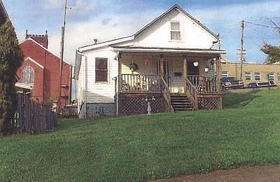 1st image of 153 W Warren St