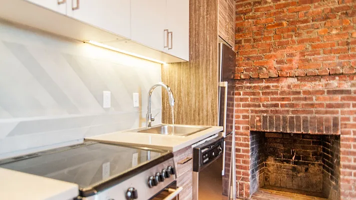 Rented by Nooklyn NYC LLC | media 47