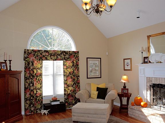 5th image of 1906 Bridget Dr