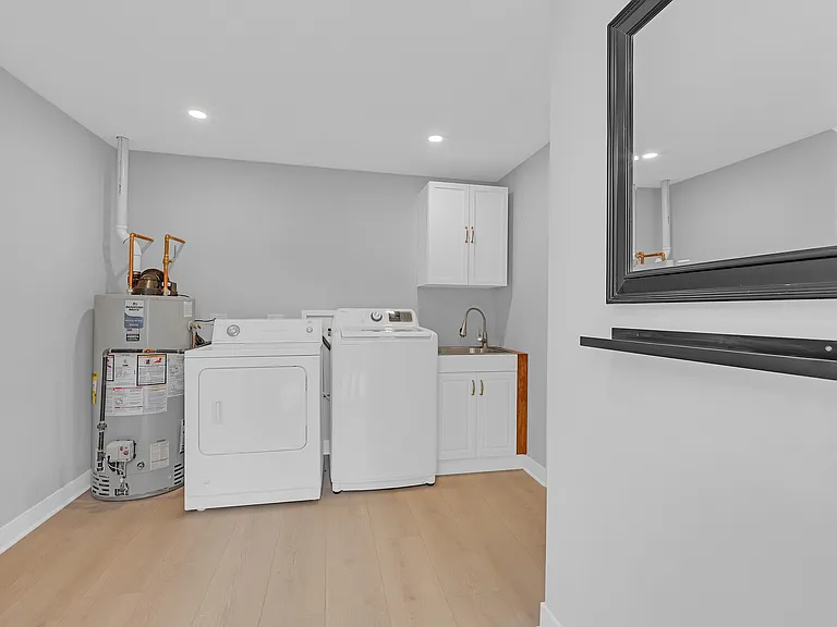 1055 N Bluebonnet Ln — Photo 21