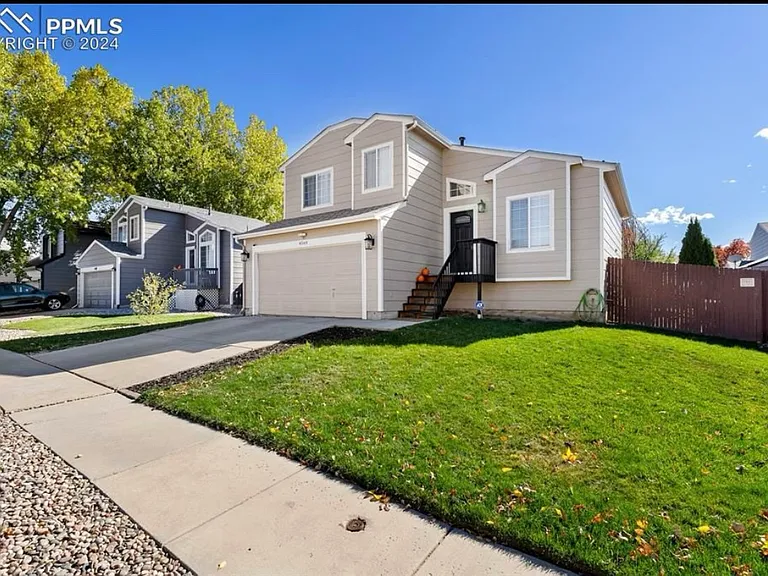 4569 Tetman Ln — Photo 1
