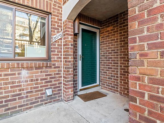 4th image of 3075 Hawthorne Dr NE