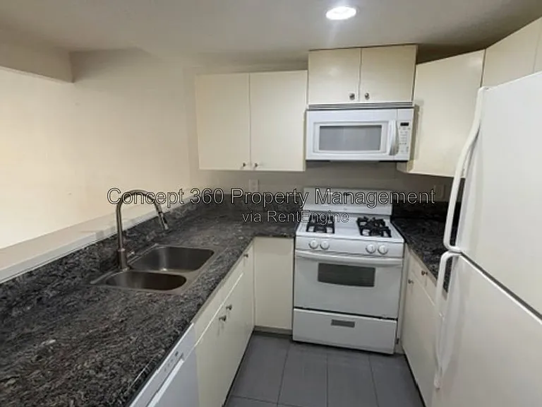 1381 S Walnut St #2203 — Photo 19