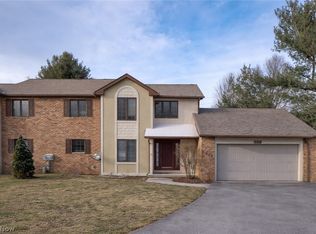 4839 Pond Dr NW, Canton, OH