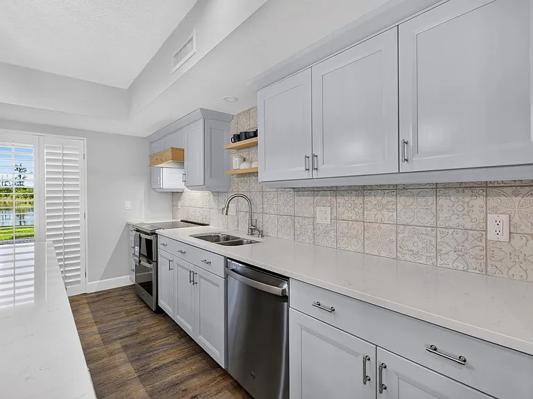 6202 Masters Blvd — Photo 9