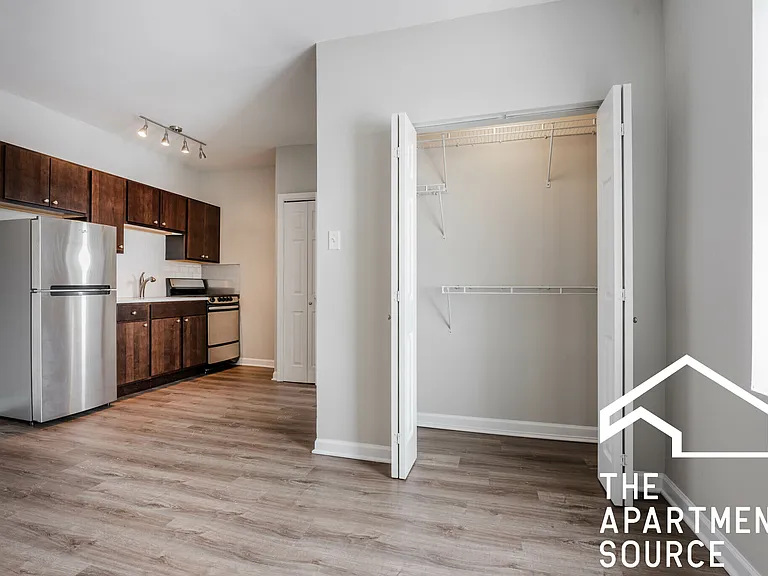 1633 N Humboldt Blvd — Photo 5