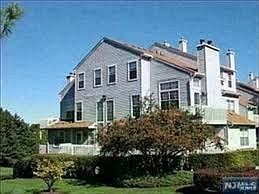 2nd image of 70 Regency Cir