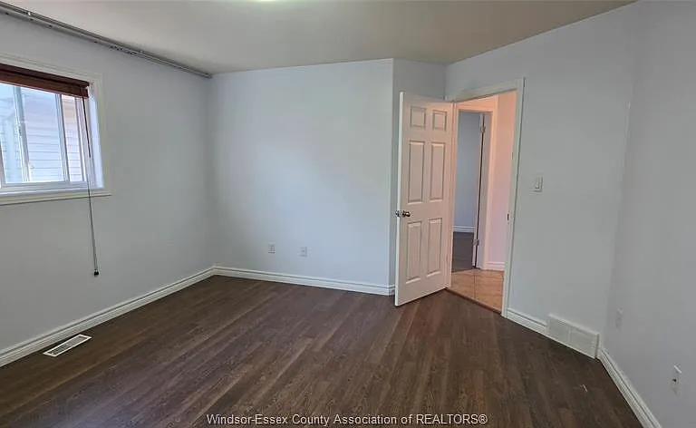4628 Fontana Ave — Photo 9