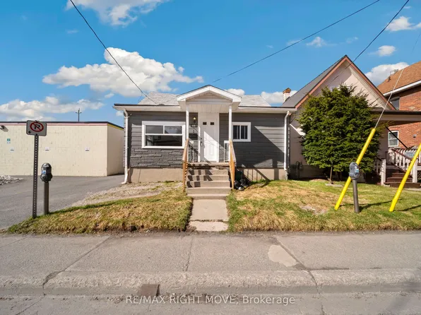 33 Albert St S, Orillia, ON L3V 5K6