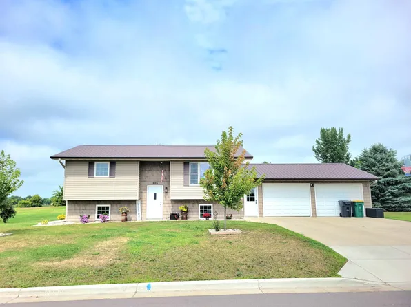 205 Margaret Ave, Lakefield, MN 56150