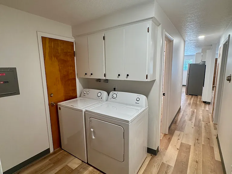 2102-2110 W Boise Ave — Photo 14