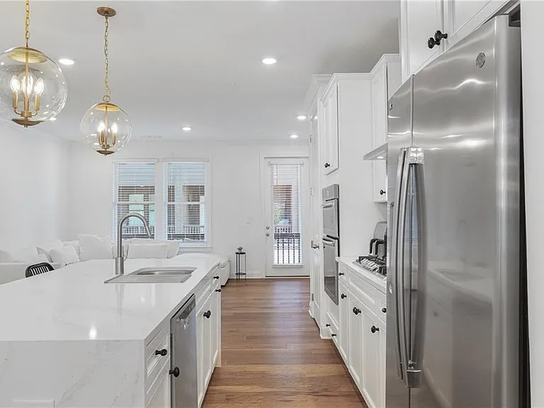 6543 Beacon Dr — Photo 18
