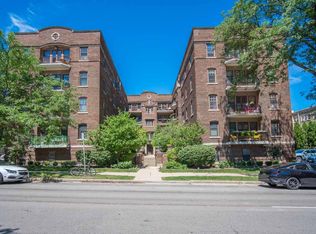 2011 N Prospect Ave APT 10, Milwaukee, WI 53202