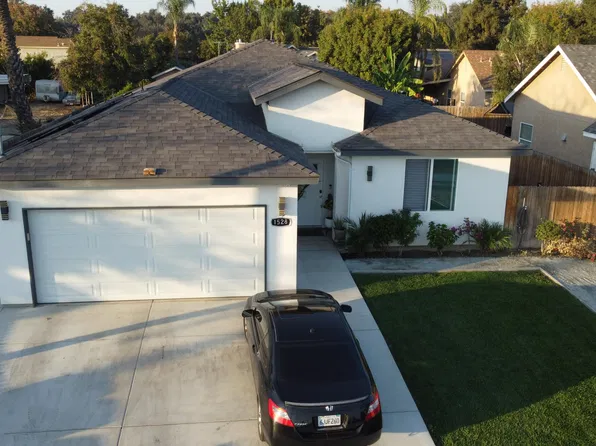 1528 E Ferguson Avenue, Visalia, CA 93292