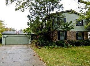 816 Iroquois Ave, Naperville, IL