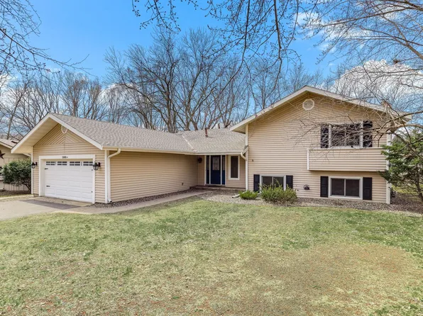 15008 1st Ave S, Burnsville, MN 55306