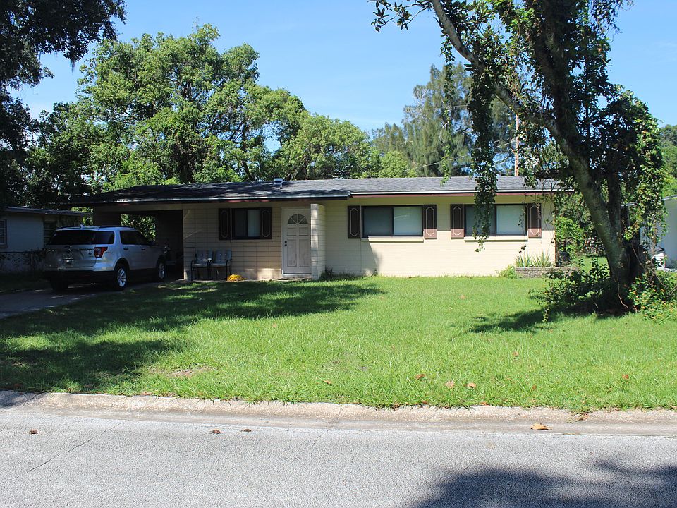 2nd image of 726 Largo Way