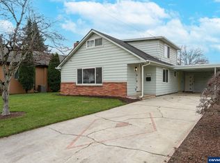 507 N 2nd St, Silverton, OR 97381