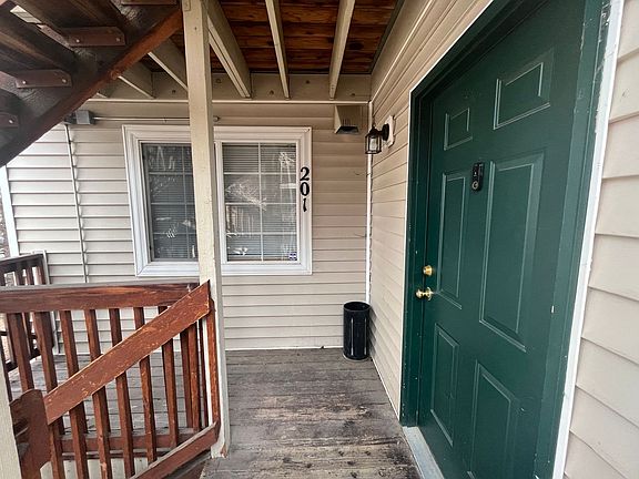 2nd image of 1221 University Ave #D-201