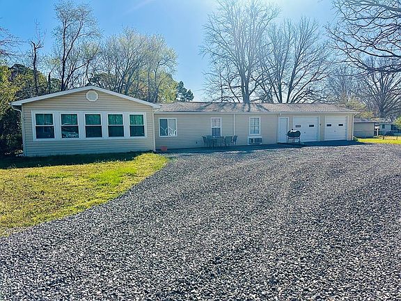 3rd image of 240 Lampley Cir
