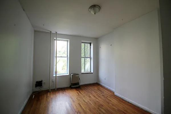 Rented by Hagstrom Management Inc | media 19