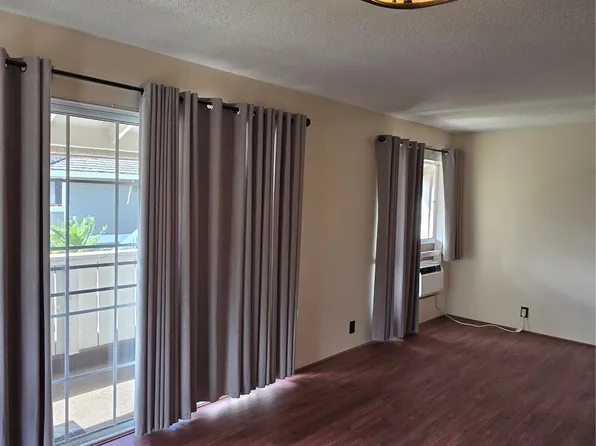 94-1079 Kepakepa St APT H12, Waipahu, HI 96797