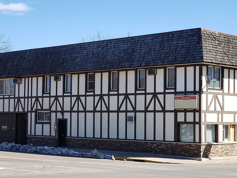 236 Thayer St — Photo 21