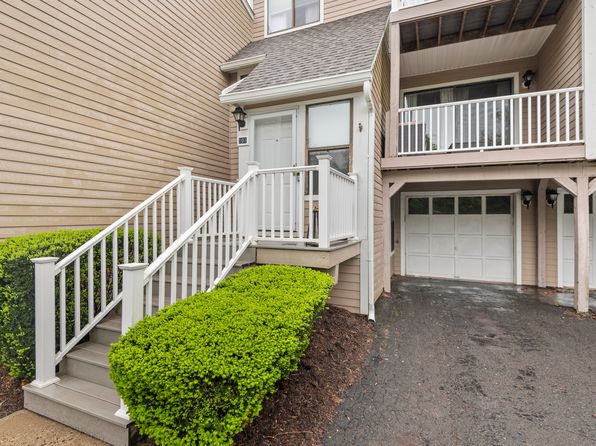 101 Peddlars Dr #101, Branford, CT 06405