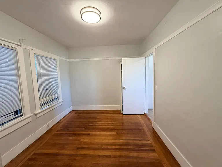2856 Georgia St — Photo 4