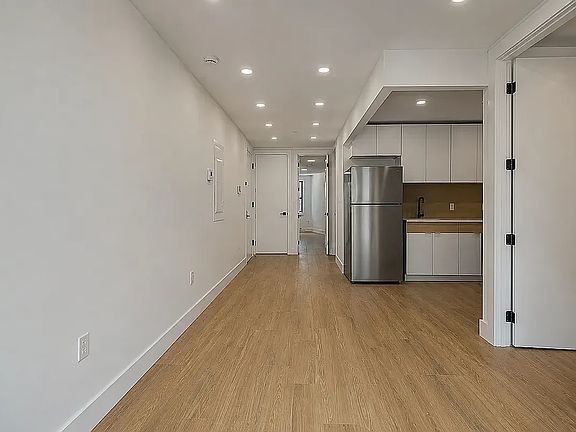 4th image of 175 Rochester Ave #2F