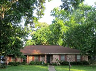 120 N Temple Rd, Natchez, MS 39120