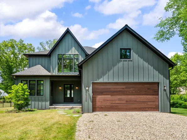 45322 Fairway Dr, New Buffalo, MI 49117