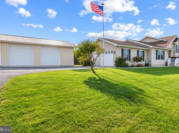 847 Mich Trace Dr, Westminster, MD 21158