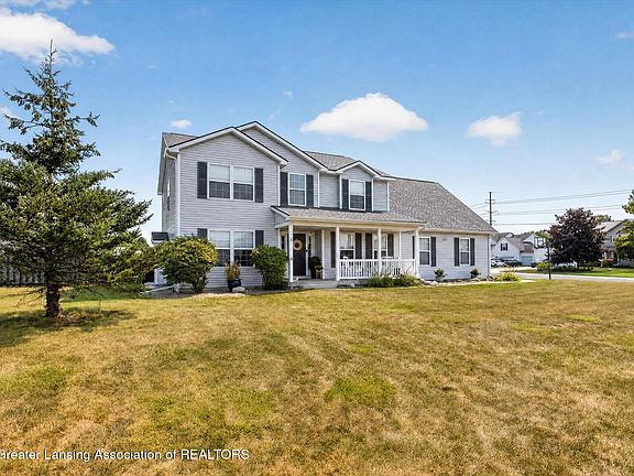 3rd image of 2820 Pimlico Ln