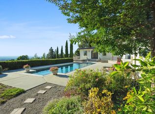 4636 Pepperwood Dr, Penngrove, CA 94951