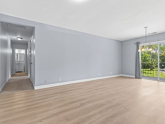 2nd image of 613 Hillsboro Rd APT B21