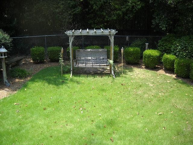 2nd image of 2009 Wildwood Ave
