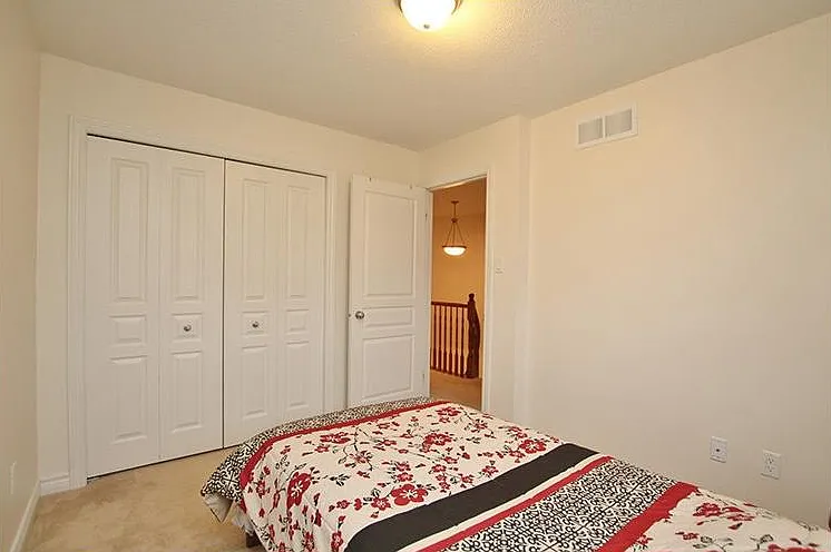 106 Hornchurch Ln — Photo 13
