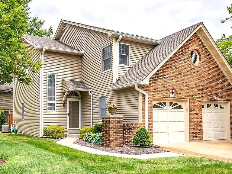 1745 Blue Oak Dr — Photo 37