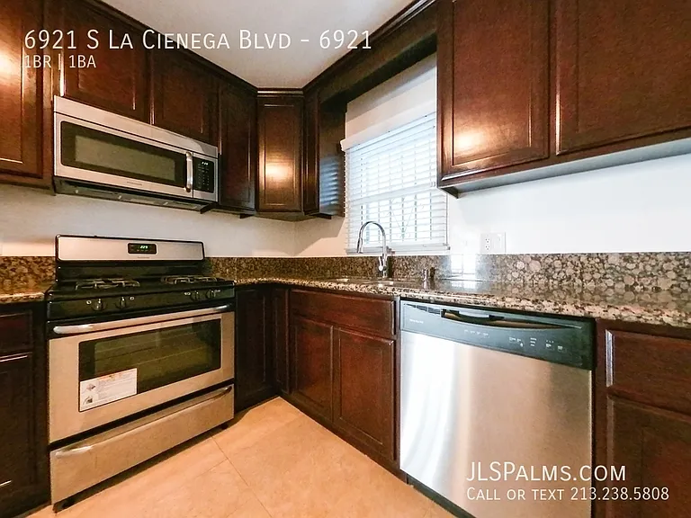 6921 S La Cienega Blvd #6921 — Photo 14