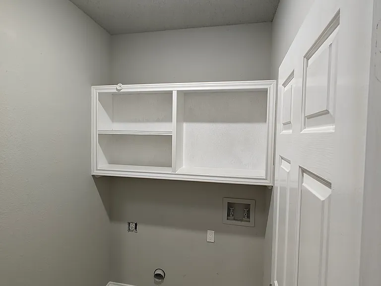 8504 Pebblebrook Dr — Photo 14