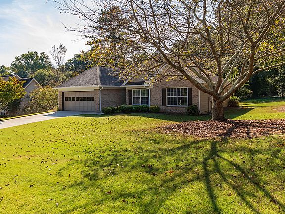 3rd image of 1938 Brookhill Way