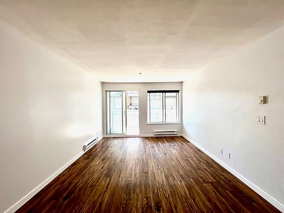 4th image of 11671 Fraser St #307