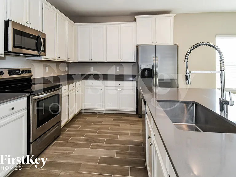 15803 Douglas Lake Dr — Photo 8