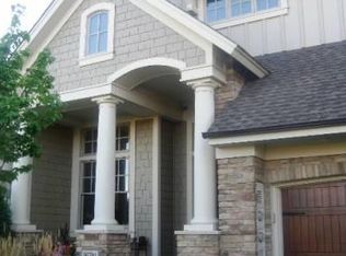 16741 E Lake Dr, Lakeville, MN 55044