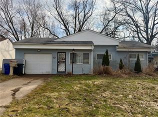 18062 Blandford Rd, Cleveland, OH 44121