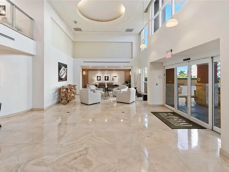 2080 S Ocean Dr #8 — Photo 38